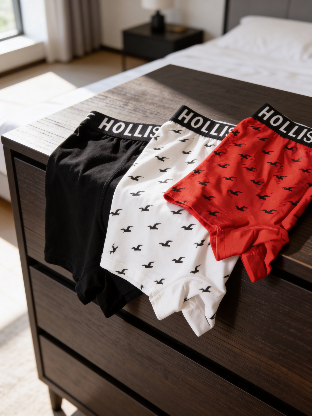HOLLISTER COLOURS BOXERS